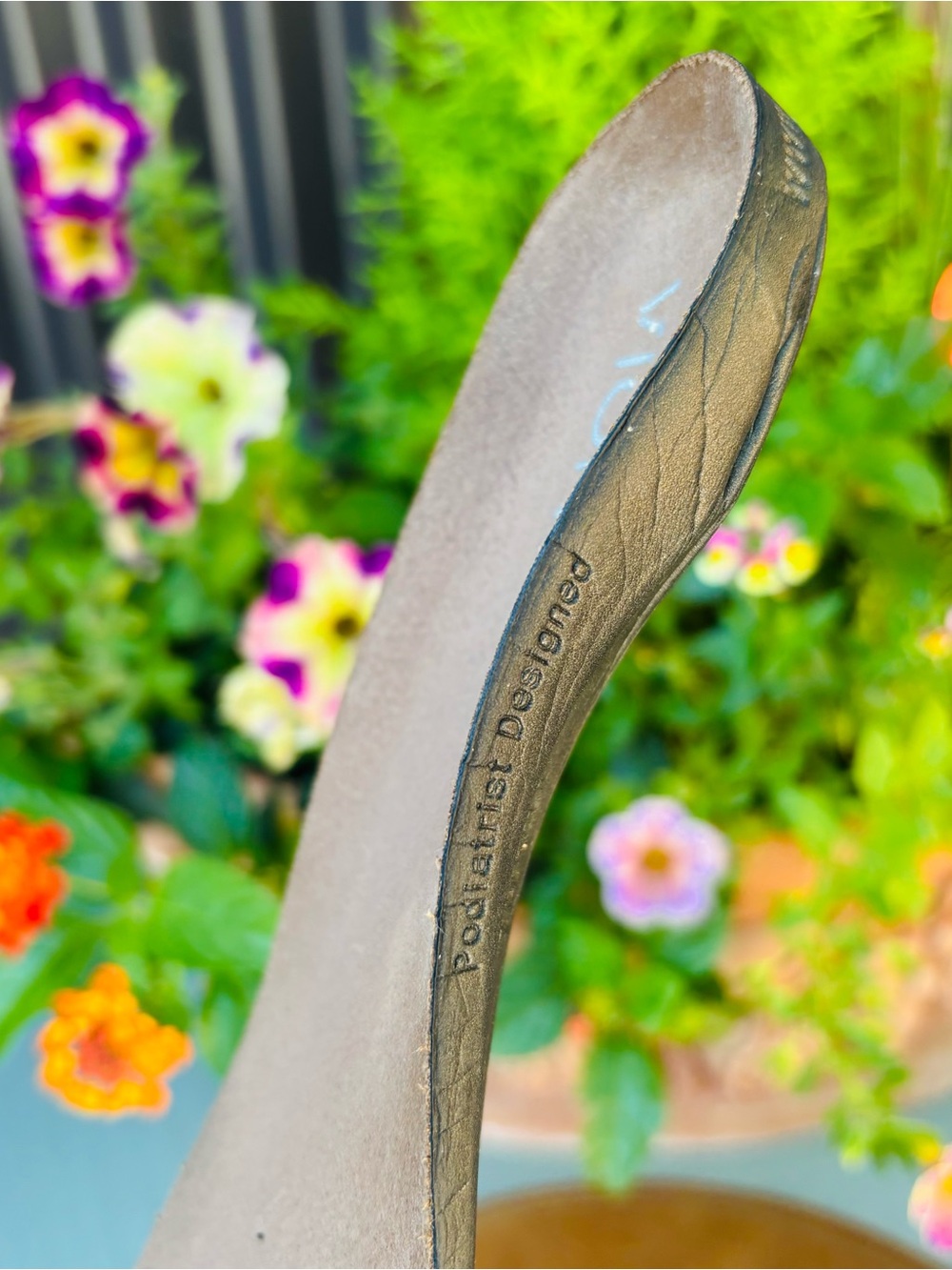 Vionic Black Leather Rounded-Toe Ballet Flats - Picture 5 of 7